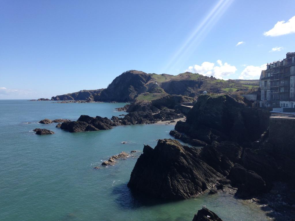 Ocean Backpackers Self-Catering Hostel Ilfracombe Exterior foto